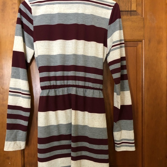 Multi Color Sweater with tie waist - Picture 2 of 3